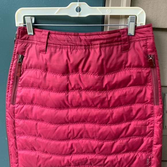SKHOOP Dresses & Skirts - SKHOOP short down skirt, Small, Burgundy